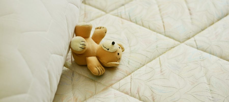 Mattress Bed Pillow Sleep Relax  - congerdesign / Pixabay
