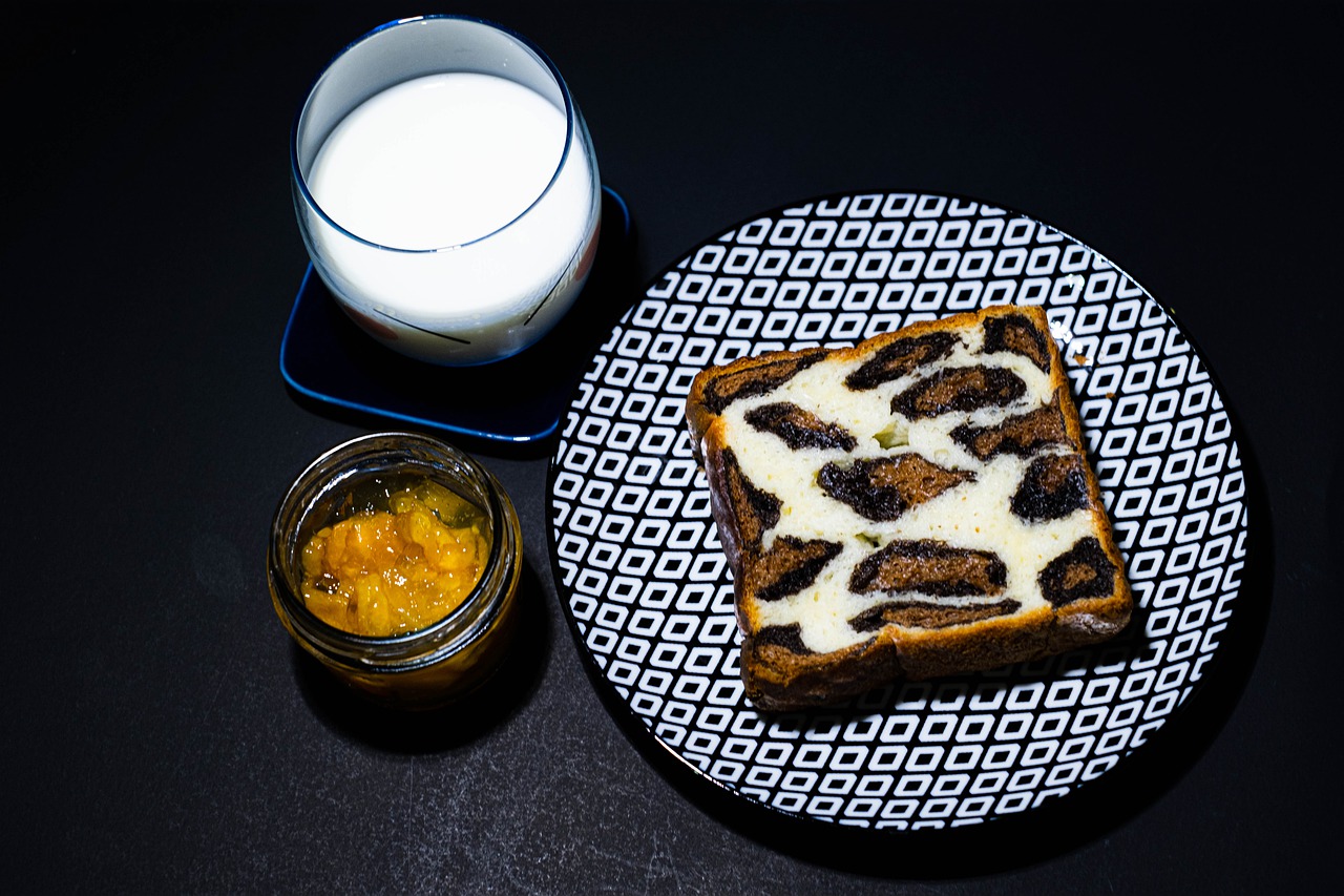 Jam Bread Milk Food Sweet - mamizaza / Pixabay
