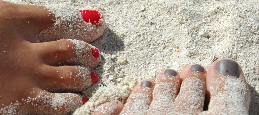Feet Sand Nails Varnish Beach  - inside4 / Pixabay