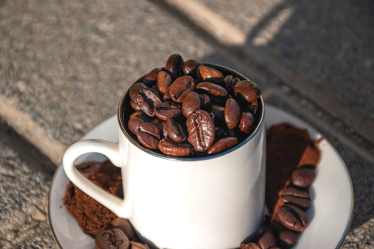 Coffee Beans Seed Cup Caffeine - Ri_Ya / Pixabay
